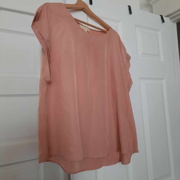 Forever 21 silky salmon blouse - Picture 3 of 4